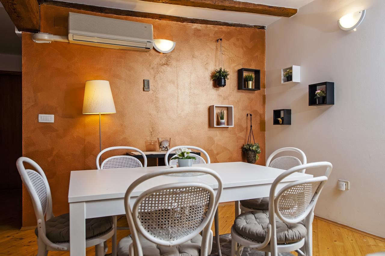Apartment Marconi Rovigno Esterno foto