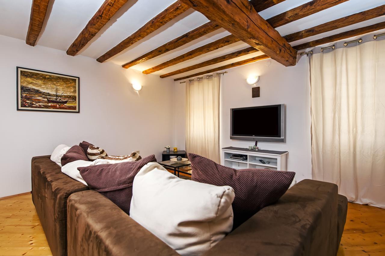 Apartment Marconi Rovigno Esterno foto