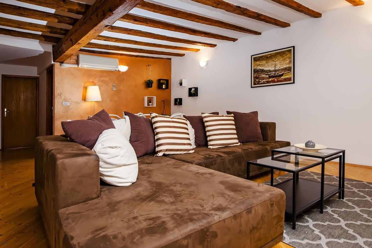 Apartment Marconi Rovigno Esterno foto