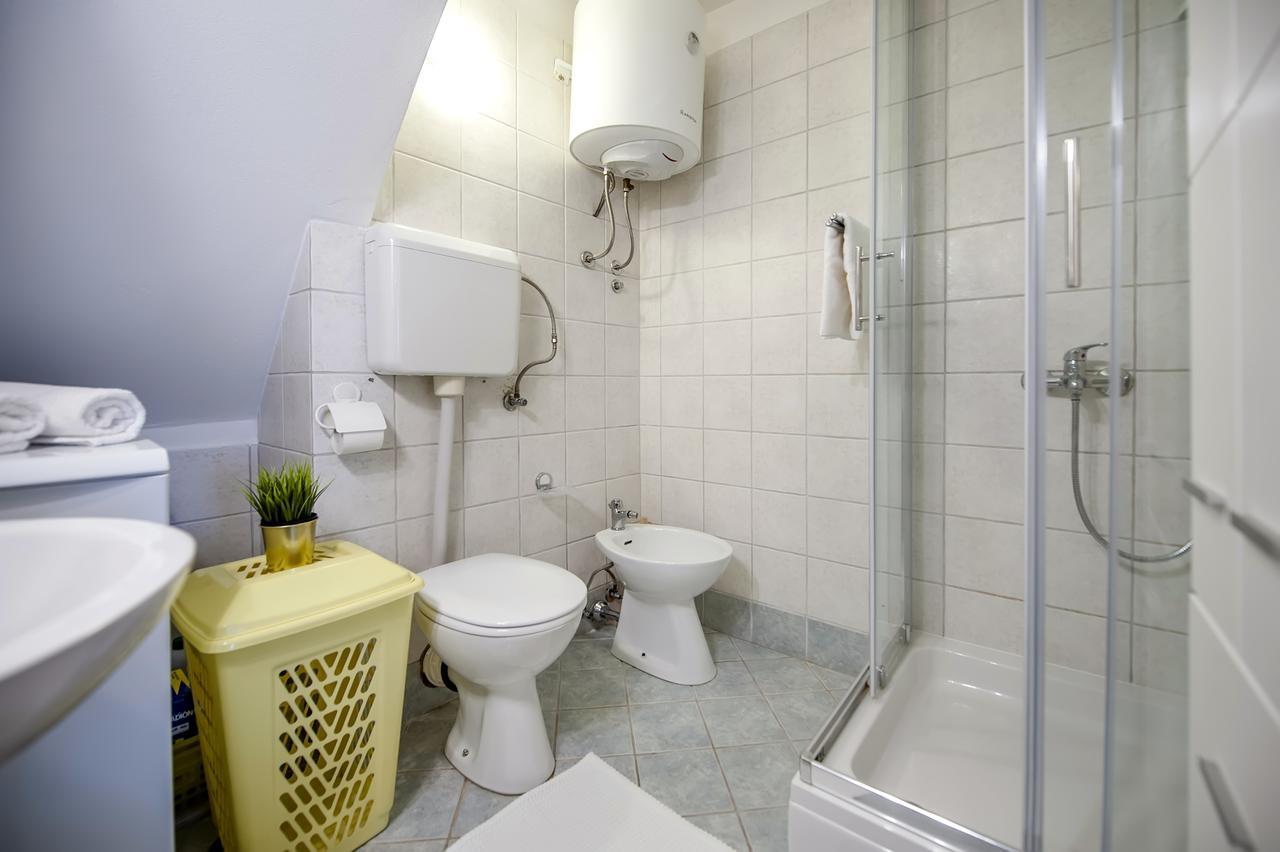Apartment Marconi Rovigno Esterno foto