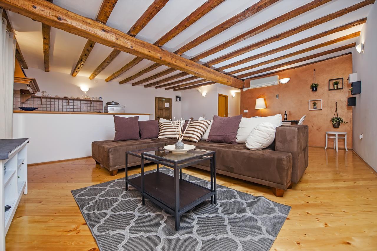 Apartment Marconi Rovigno Esterno foto