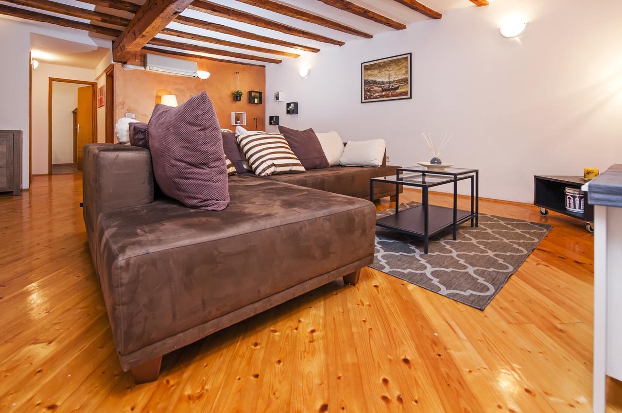 Apartment Marconi Rovigno Esterno foto