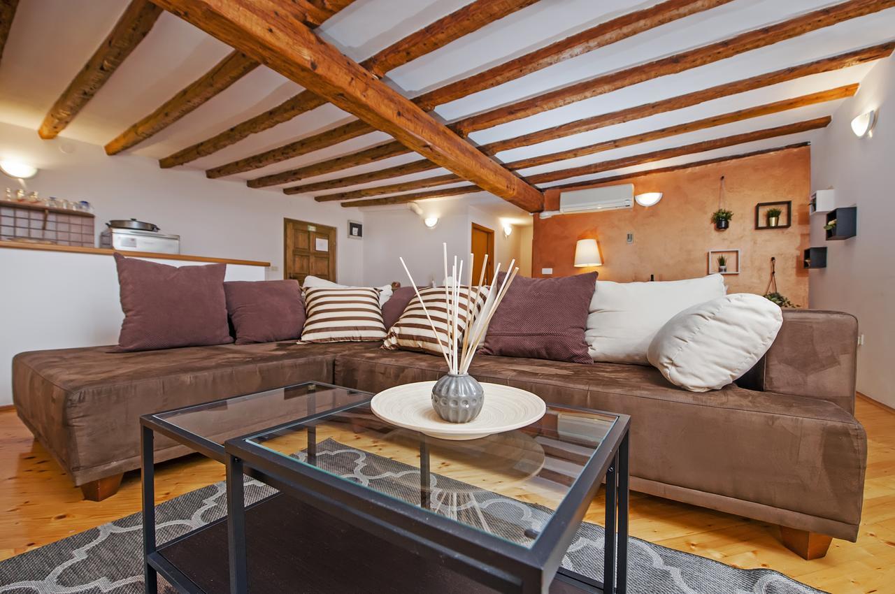Apartment Marconi Rovigno Esterno foto