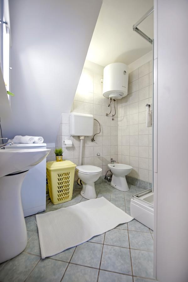 Apartment Marconi Rovigno Esterno foto
